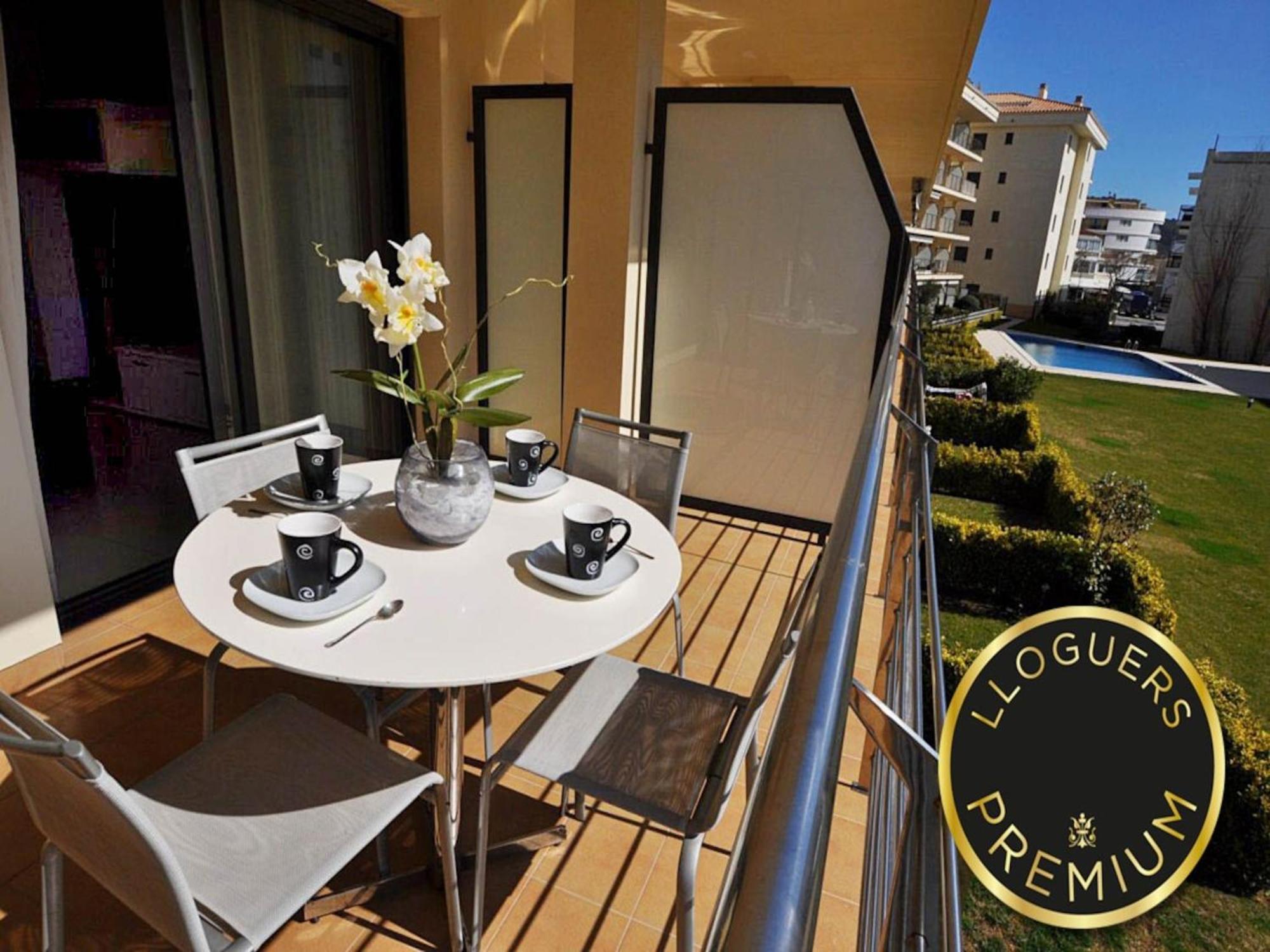 Apartment In Only 50 M From *